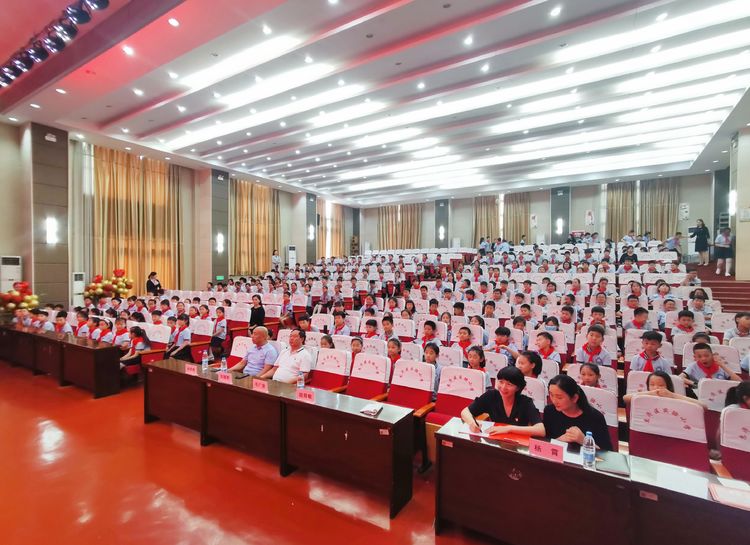 “礼赞百年 童心向党 ”庆祝建党100周年醉美毛庄杯征文颁奖典礼举行